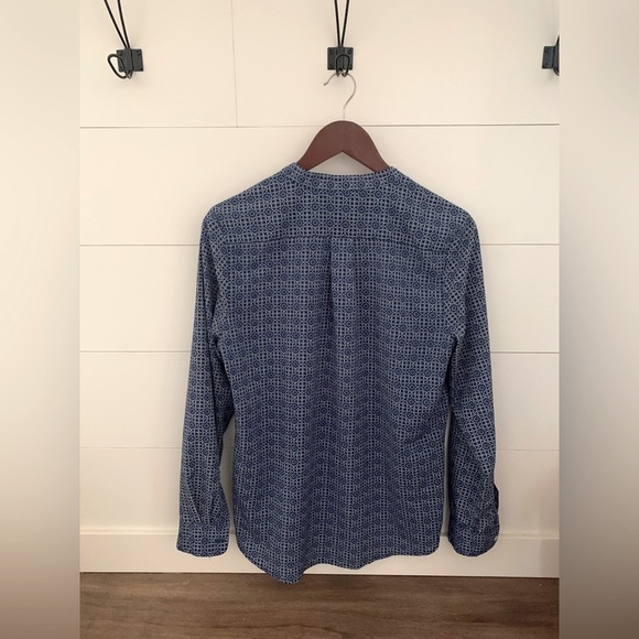 Womens blouse - Picture 3 of 4